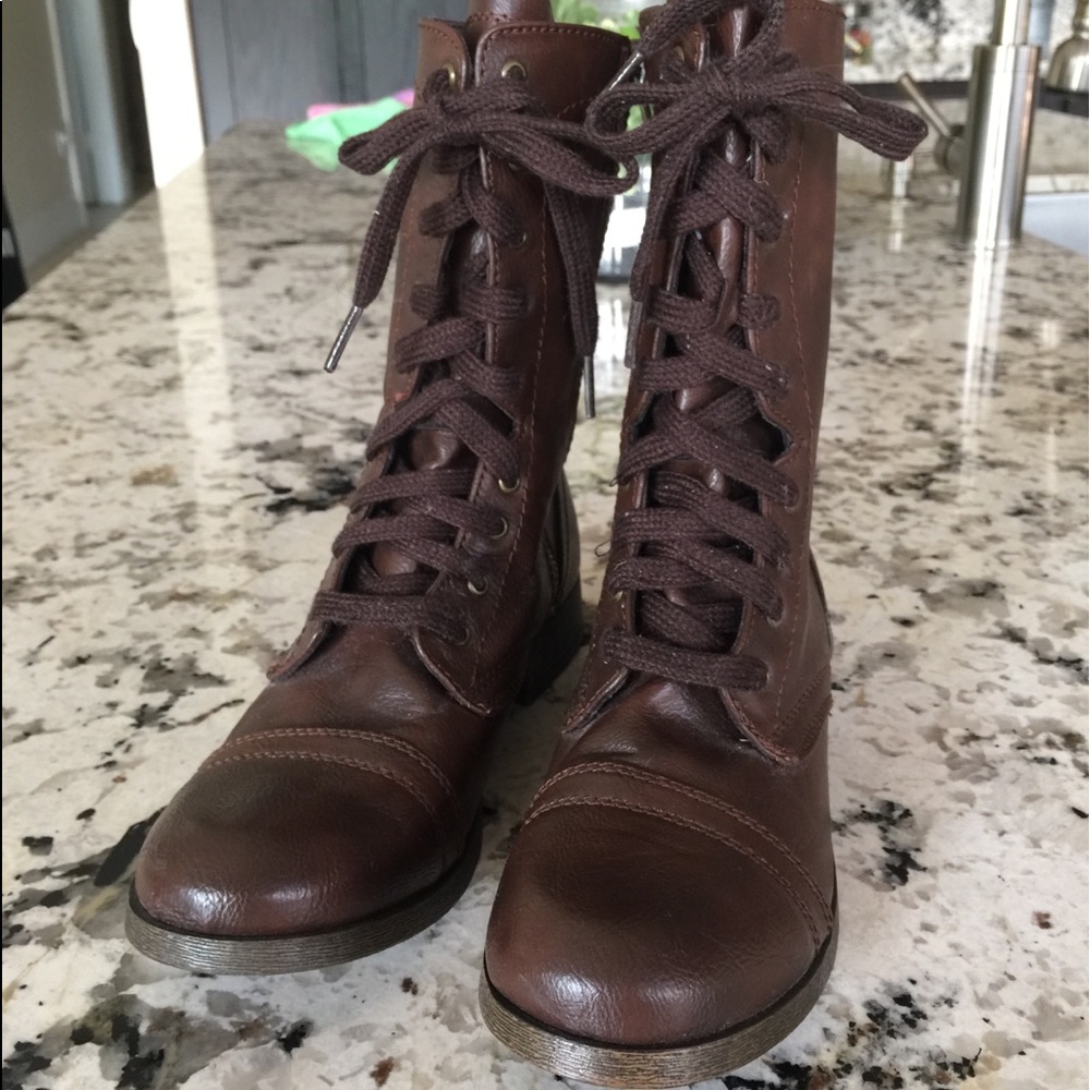 Target Combat Boots